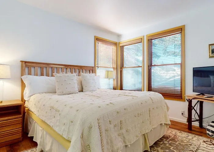 Snowcreek 887 Condo
